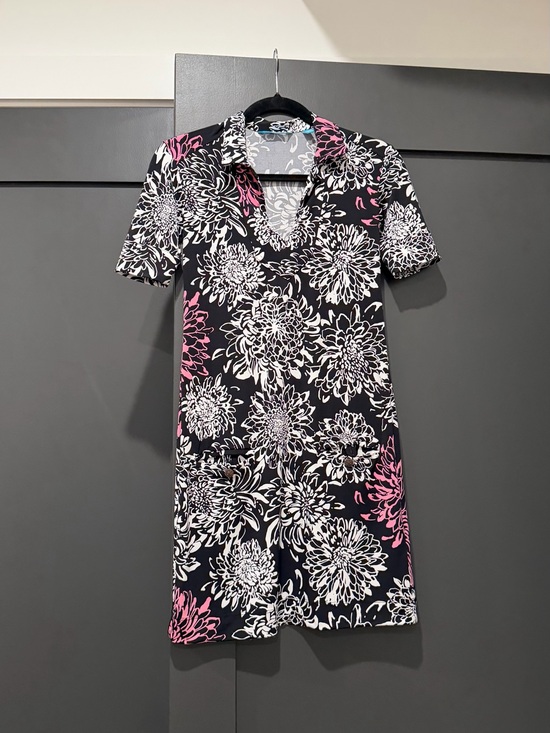 Tori Richard Dresses & Skirts - Tori Richard Black Mini Dress with White Floral and Pink Accents